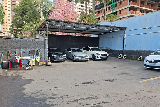 Imagem de uma das filiais da empresa Gold Park.