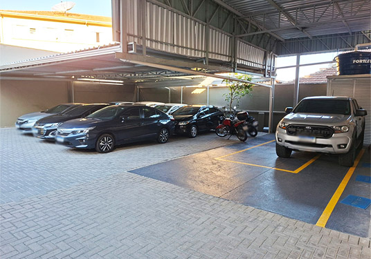 Imagem de uma das filiais da empresa Gold Park.