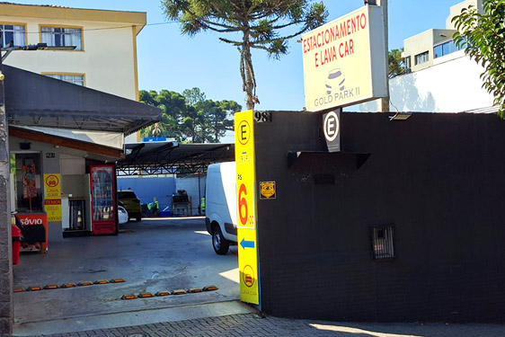 Imagem de uma das filiais da empresa Gold Park.