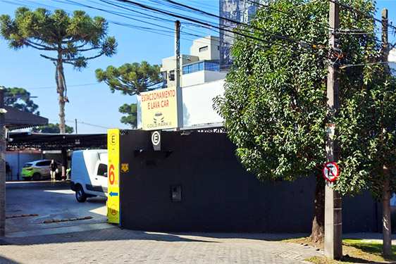 Imagem de uma das filiais da empresa Gold Park.