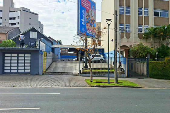 Imagem de uma das filiais da empresa Gold Park.