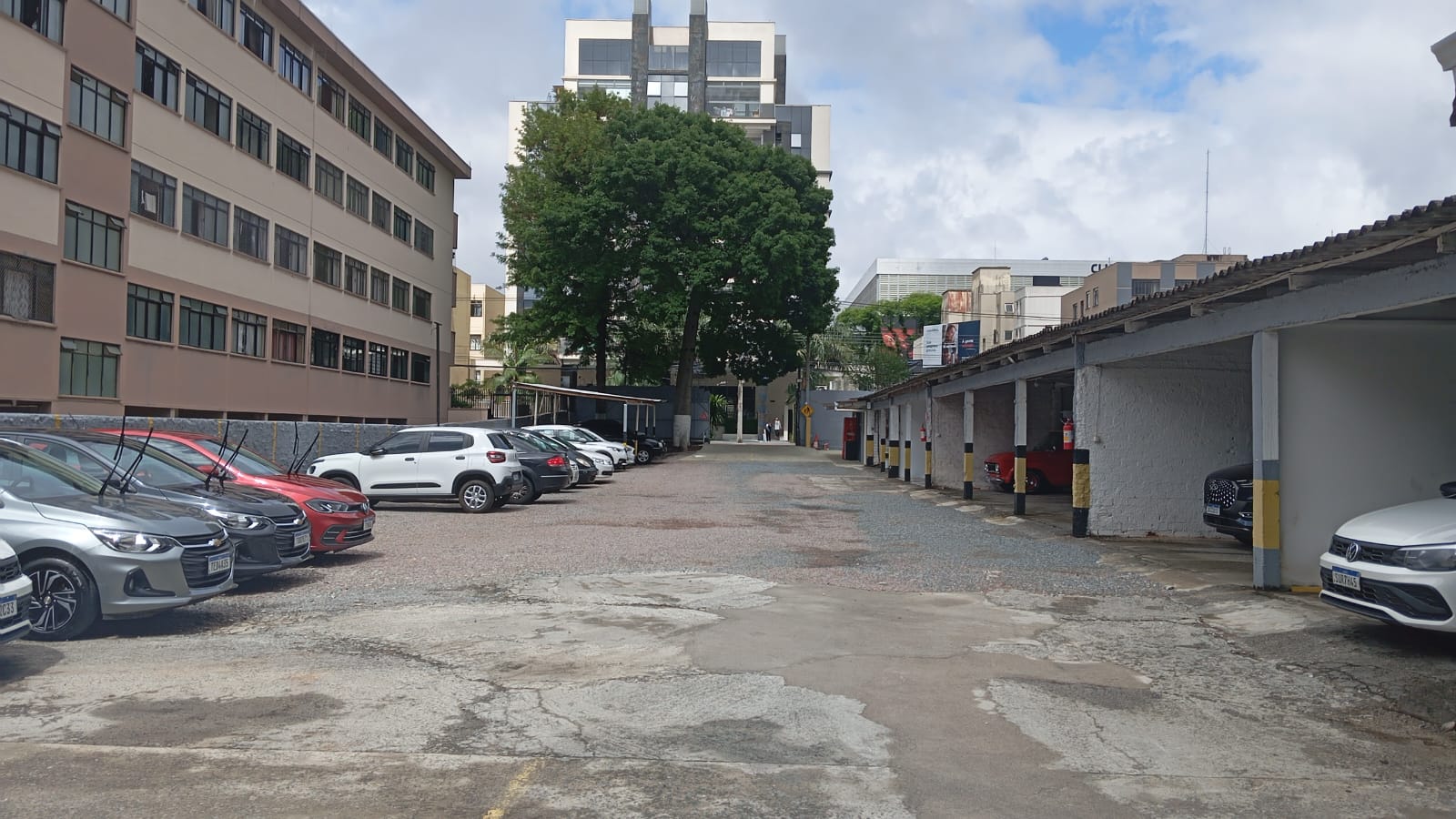 Imagem de uma das filiais da empresa Gold Park.