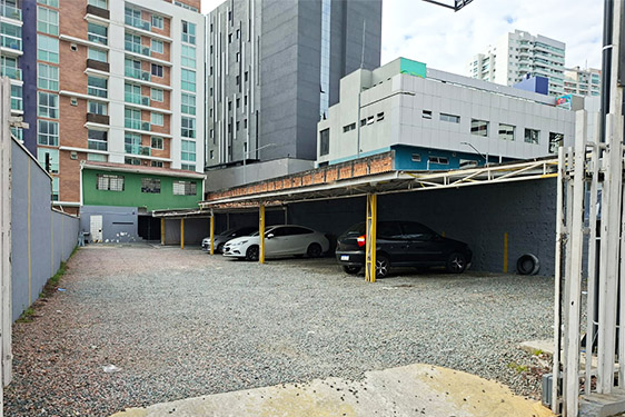Imagem de uma das filiais da empresa Gold Park.