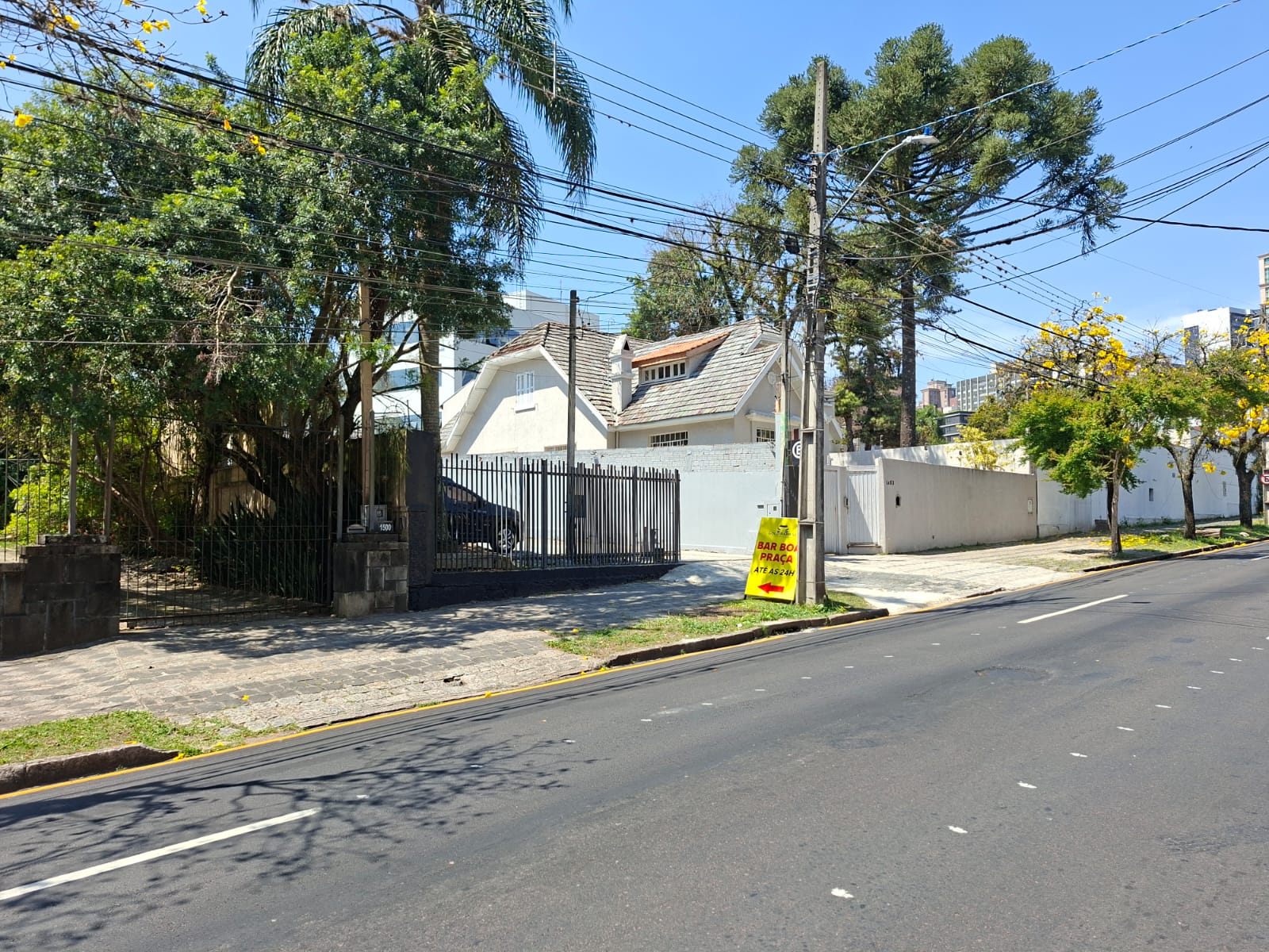 Imagem de uma das filiais da empresa Gold Park.