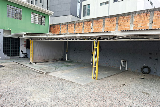 Imagem de uma das filiais da empresa Gold Park.