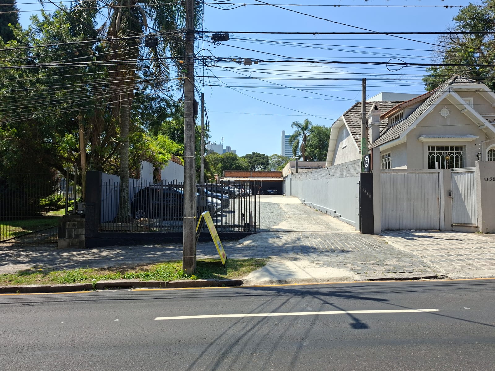 Imagem de uma das filiais da empresa Gold Park.