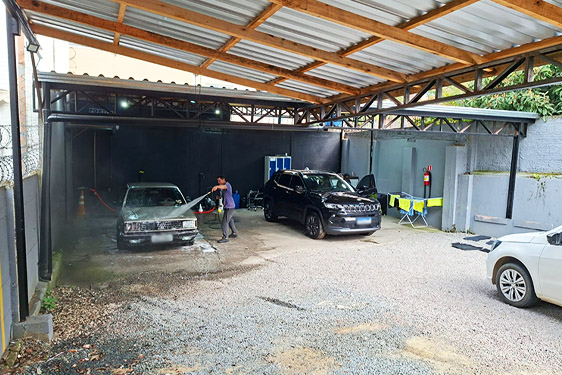 Imagem de uma das filiais da empresa Gold Park.
