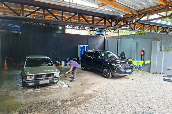 Imagem de uma das filiais da empresa Gold Park.