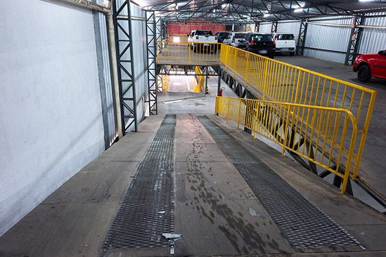 Imagem de uma das filiais da empresa Gold Park.