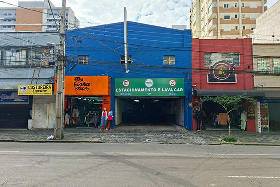 Imagem de uma das filiais da empresa Gold Park.